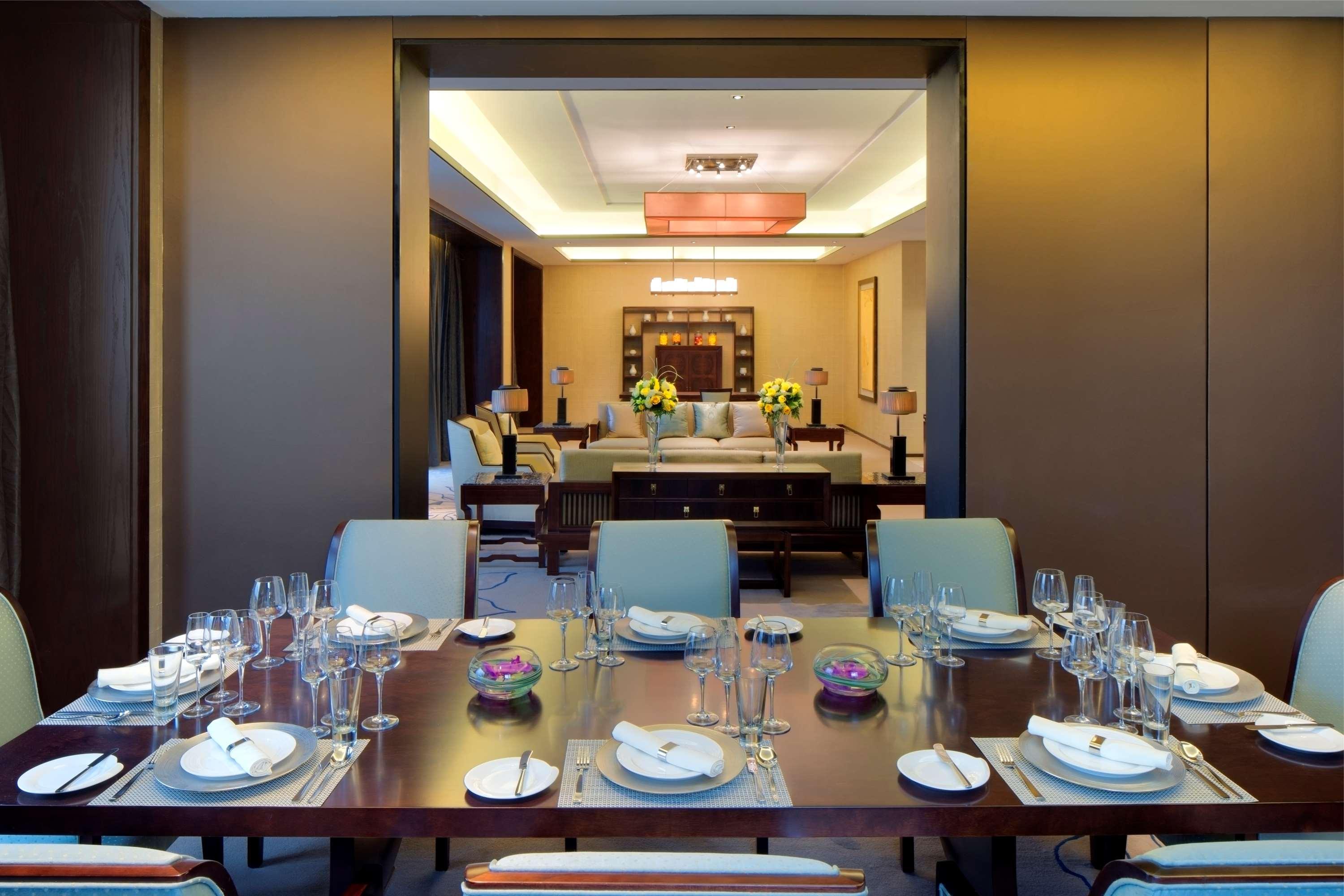 Chongqing Ronghui Grand Hotel Buitenkant foto