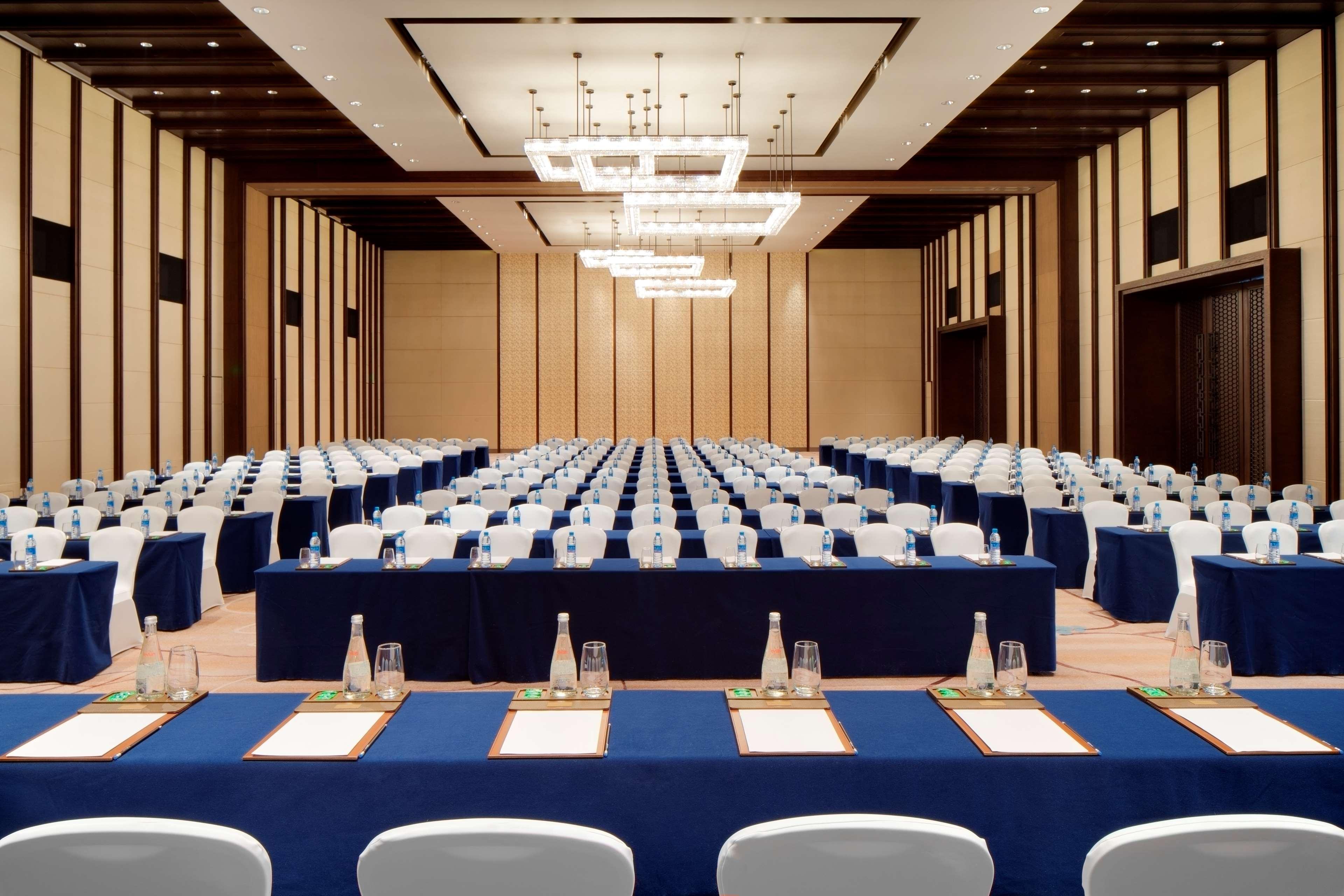 Chongqing Ronghui Grand Hotel Buitenkant foto
