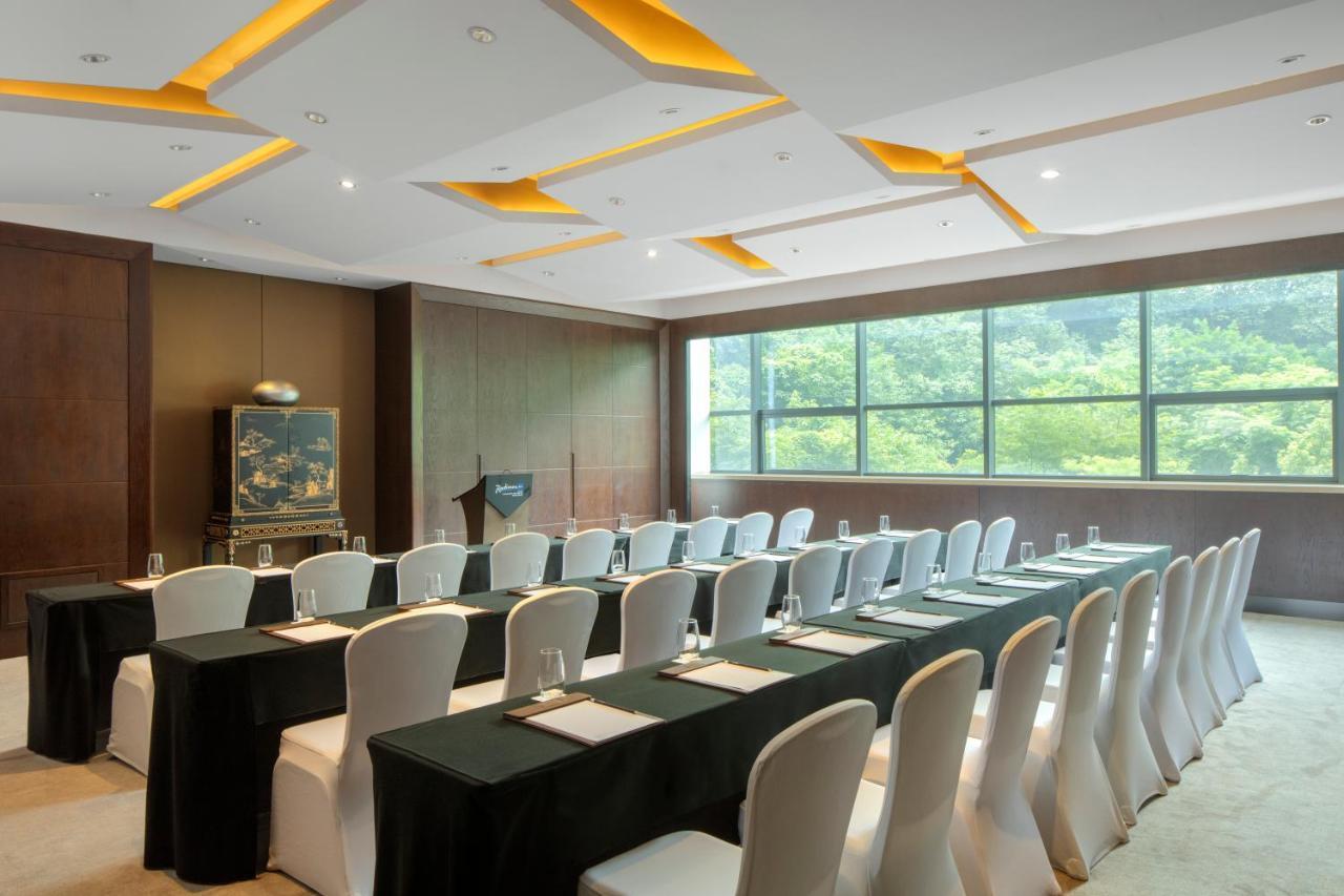 Chongqing Ronghui Grand Hotel Buitenkant foto